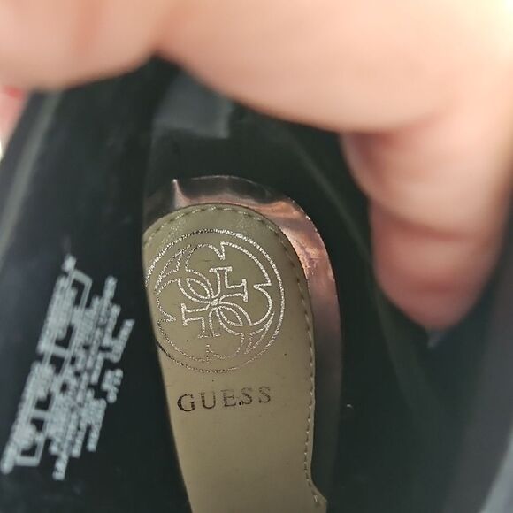 Elegant Black Stiletto Heels - Picture 2 of 16